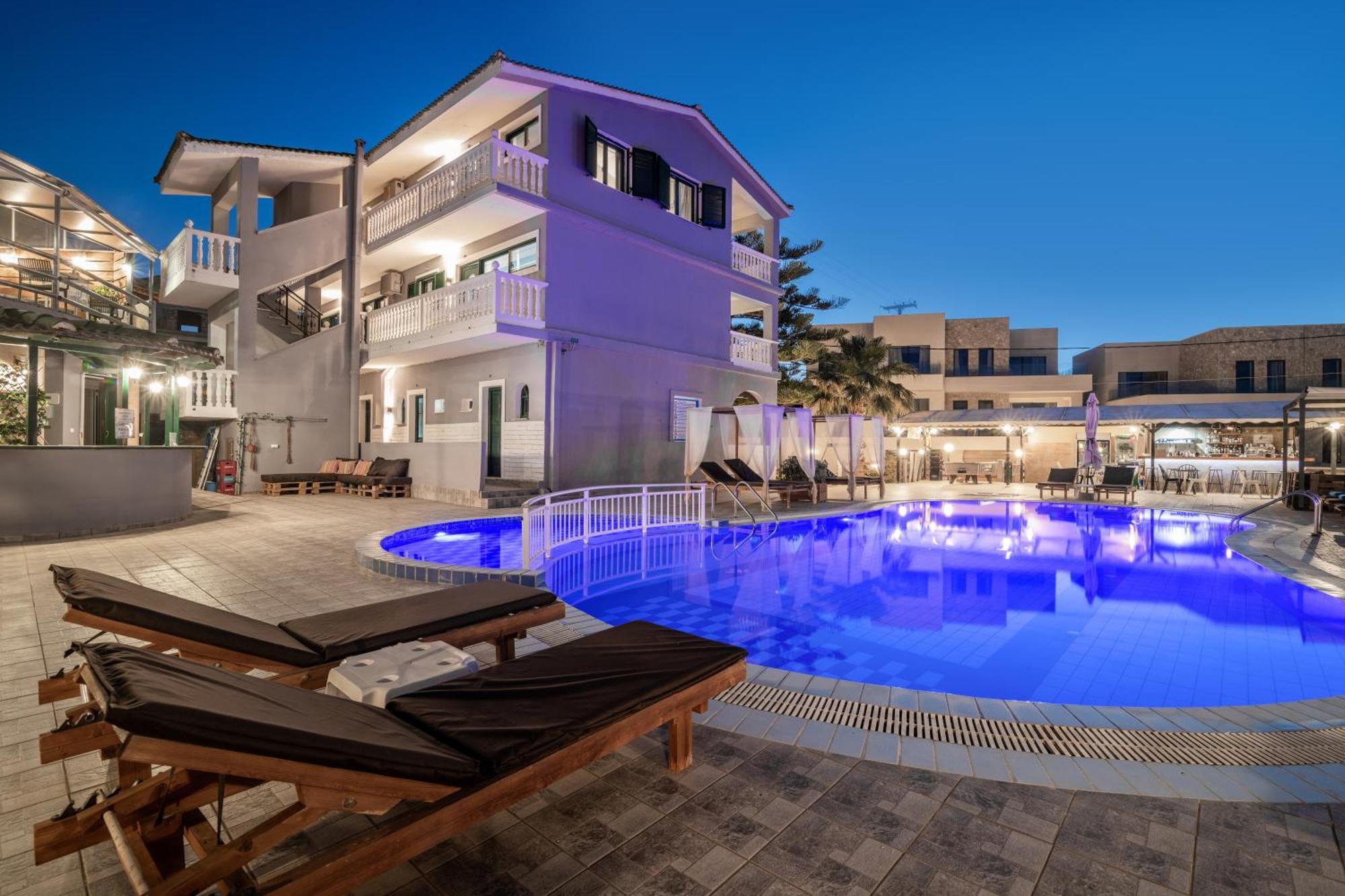 Amarylis Beachfront Studios Amoudi Bagian luar foto